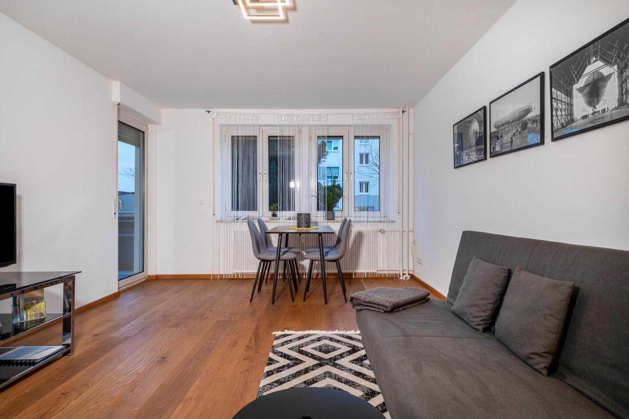 Kairos Apartment Friedrichshafen Bagian luar foto